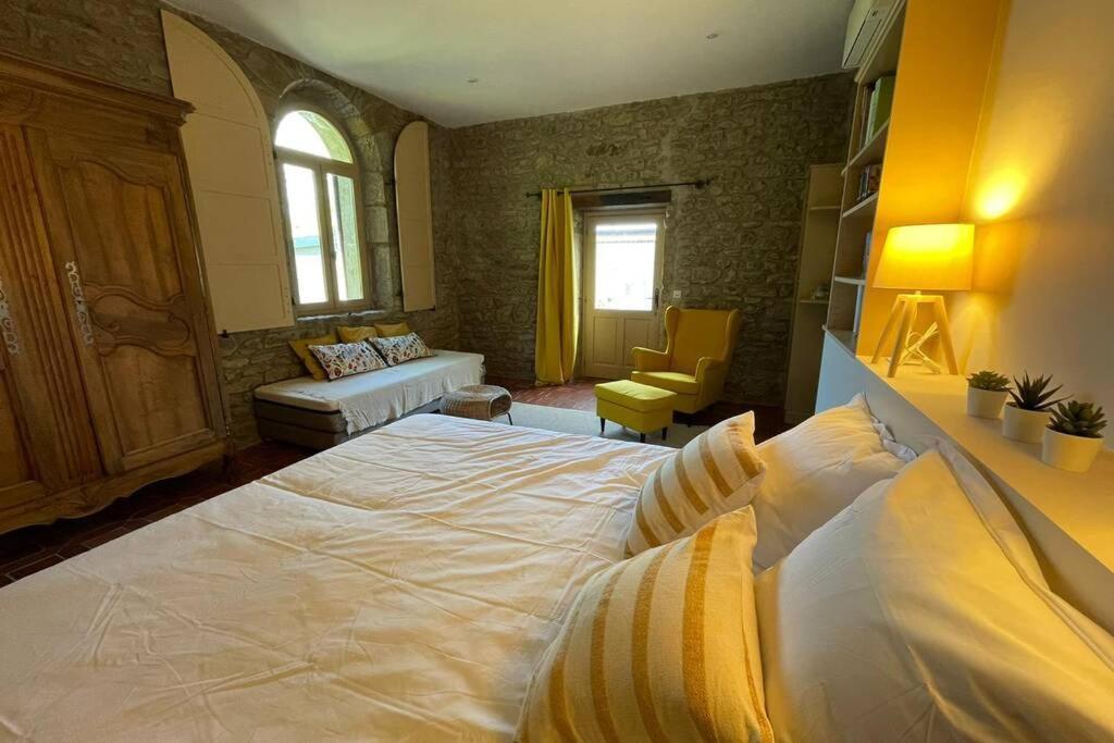 Gîte de la Fontaine salée Diancey Extérieur photo